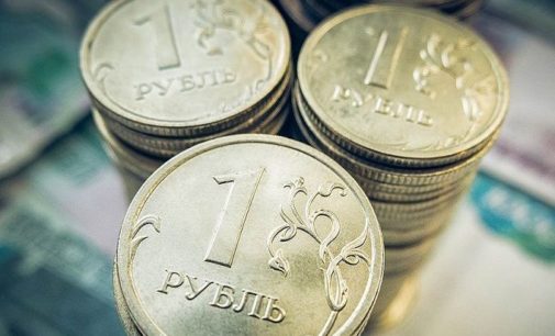 Завтра будет хуже: что спровоцировало масштабный обвал рубля