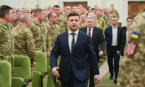 Мы не можем: Зеленский поразил заявлением о войне на Донбассе