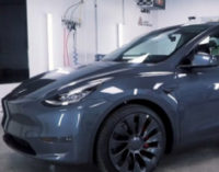 Новий кросовер Tesla Model Y розчарував власника якістю