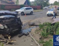 В Запорожье на Круговой Mercedes лоб в лоб столкнулся с «Таврией» — один из водителей в больнице, — ФОТО