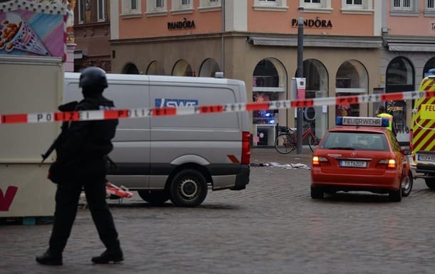 Наезд на людей в Германии: число жертв удвоилось