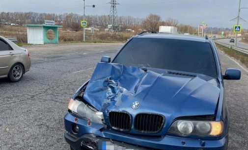 Под Харьковом водитель «BMW» насмерть сбил мужчину на пешеходном переходе, — ФОТО