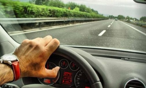 Изменения в скорости движения автомобиля за пределами Днепра и других населенных пунктов