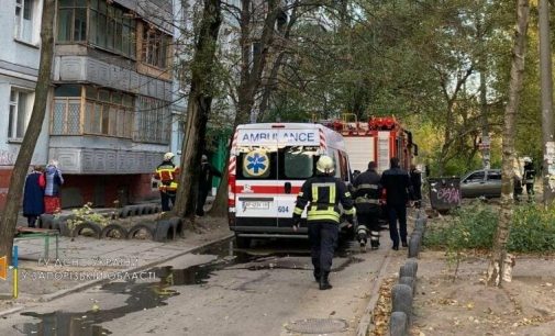 В Запорожье произошел пожар в девятиэтажке: спасатели эвакуировали жильцов, — ФОТО