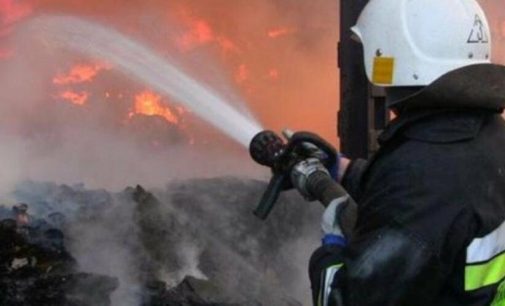 В Запорожье пожарные спасли двух людей из задымленной квартиры