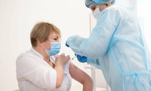 В Харьковской области за сутки более 10 тысяч жителей вакцинировались от коронавируса