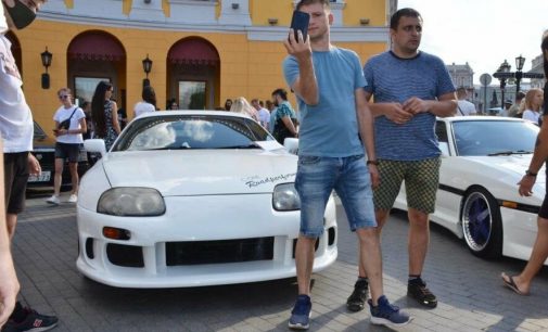 У сервісних центрах МВС Одещини виявили 20 сумнівних автівок