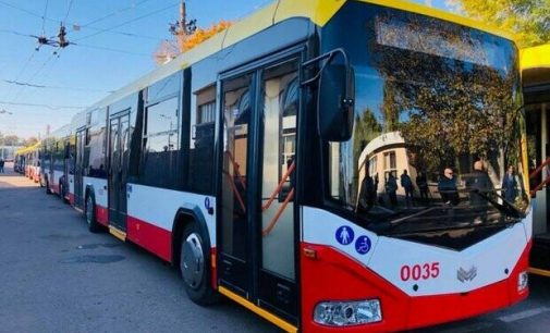 В Одесі після обстрілу працює обмежена кількість тролейбусів