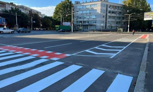 На Одному з масштабних перехресть в Одесі з’явилась нова розмітка, — ФОТО