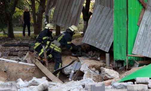 Внаслідок вибуху в Одесі на АЗС загинула людина, — ФОТО, ВІДЕО