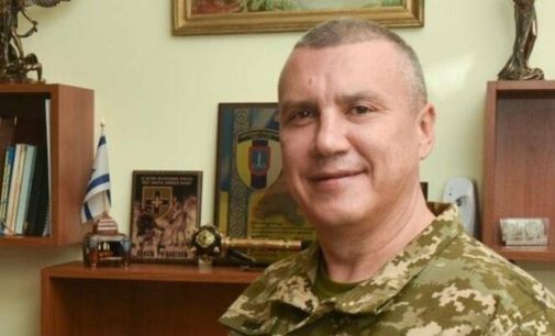 Зеленський доручив Залужному звільнити начальника одеського військкомату