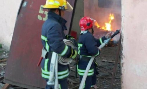 Є постраждалі: майже чотири години ворог атакував дронами портову інфраструктуру Одещини, — ФОТО