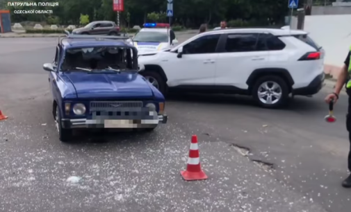 Аварія з потерпілими: в Одесі Toyota протаранила Москвич, — ФОТО