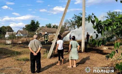 В Одеській області поліцейські врятували від вогню будинок, — ФОТО