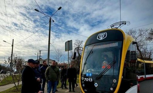 В Одесі провели тестування нового багатосекційного трамвая