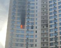 В одній з одеських багатоповерхівок після вибуху почалася пожежа, — ВІДЕО, ФОТО