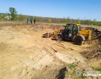 Двох жителів Одещини викрили під час незаконного видобутку піску, — ФОТО