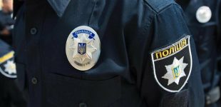 Вдарив в обличчя та забрав телефон: в Одесі затримали грабіжника