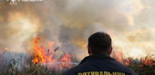 В Одесі рятувальники 6 годин боролися з вогнем, — ФОТО, ВІДЕО