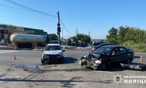 На Одещині в аварії постраждали троє людей, — ФОТО