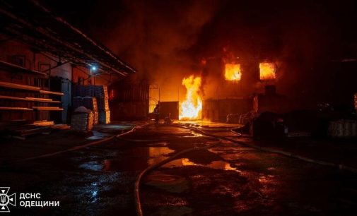 В Одесі масштабна пожежа сталася в складських приміщеннях, — ФОТО, ВІДЕО