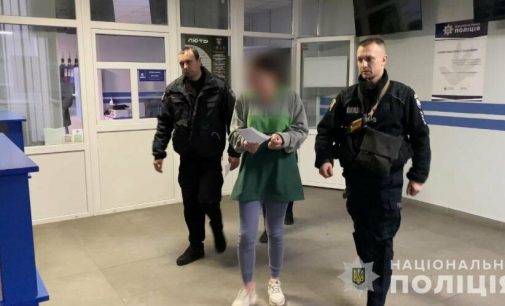 Мешканка Одещини через ревнощі вдарила співмешканця ножем: чоловік у лікарні