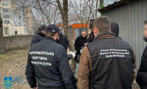 В Одесі за хабарі допомагали складати іспити на посвідчення водія: посередницю затримали