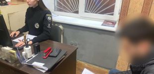 Бійка та викрадення мопеда в Одесі: троє чоловіків отримали підозру