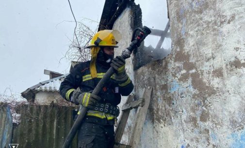 Врятували будинок від вогню: на Одещині вогнеборці ліквідували пожежу, — ФОТО