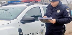 В Одеському районі жінка жорстоко побила собаку: поліція вилучила у неї 70 тварин