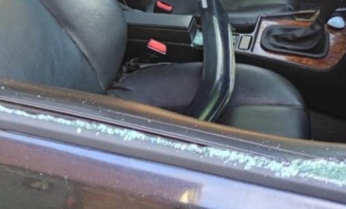 П’яний вандал розбив BMW на вулиці Болгарській в Одесі